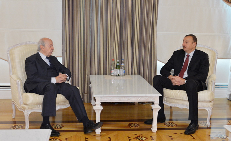 Президент Азербайджана провел ряд встреч - ОБНОВЛЕНО - ФОТО