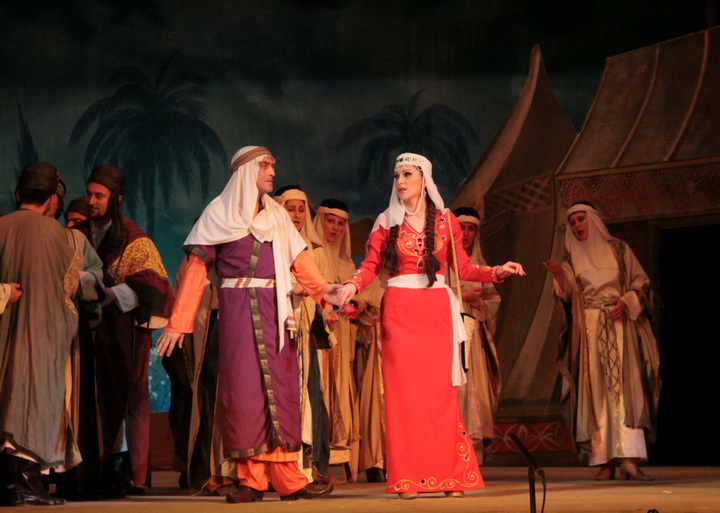 Гюльянаг Мамедова блестяще дебютировала в опере "Лейли и Меджнун" - ФОТО
