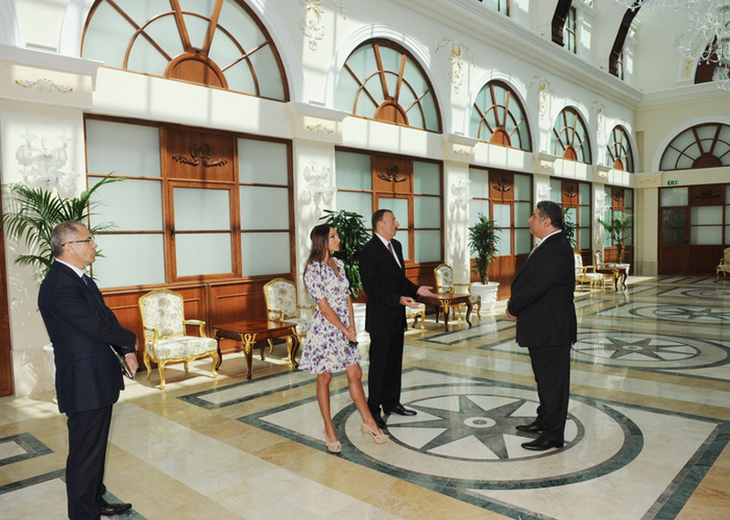 Президент Азербайджана Ильхам Алиев и его супруга Мехрибан Алиева приняли участие в открытии Дворца счастья - ОБНОВЛЕНО - ФОТО