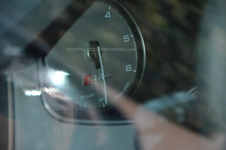 "Горячий" Audi Q7 покажут осенью - ФОТО
