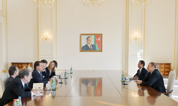 Президент Азербайджана принял делегацию Палаты представителей Конгресса США - ФОТО