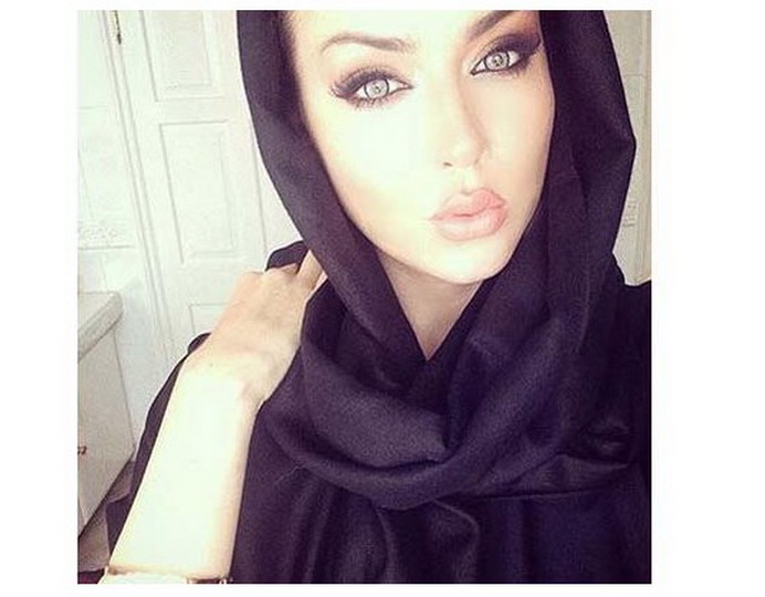 Самая красивая женщина мира становится мусульманкой - ФОТО