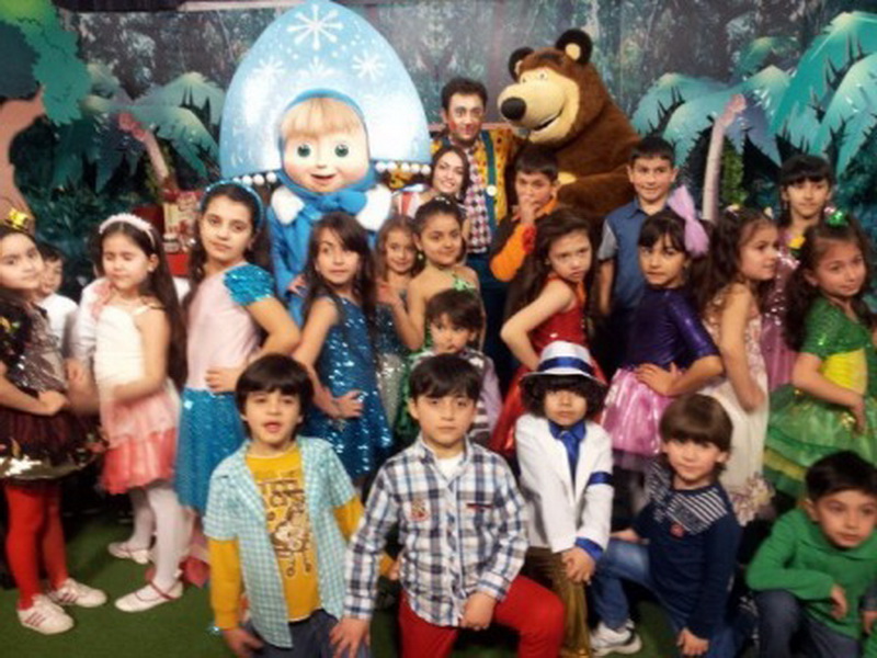 В Баку покажут "Новогодние приключения Маши и Медведя на Востоке" - ФОТО