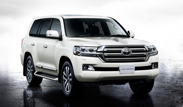 Toyota обновила Land Cruiser 200 - ФОТОСЕССИЯ