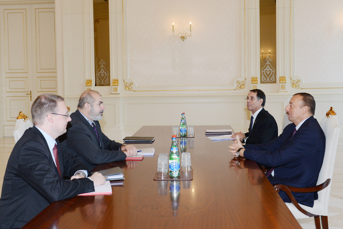 Президент Азербайджана провел ряд встреч - ОБНОВЛЕНО - ФОТО