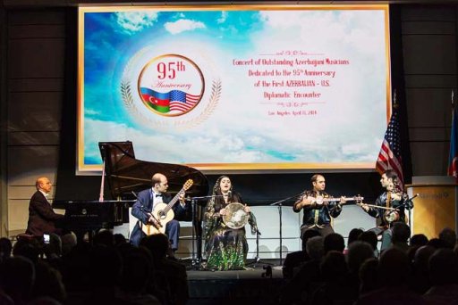 Азербайджанские мастера искусств дали концерт в США - ФОТО