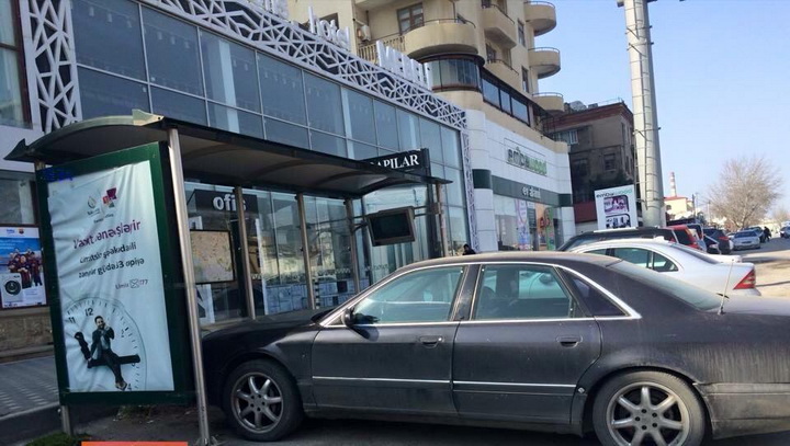 В Баку водитель авто перешел все границы - ФОТО
