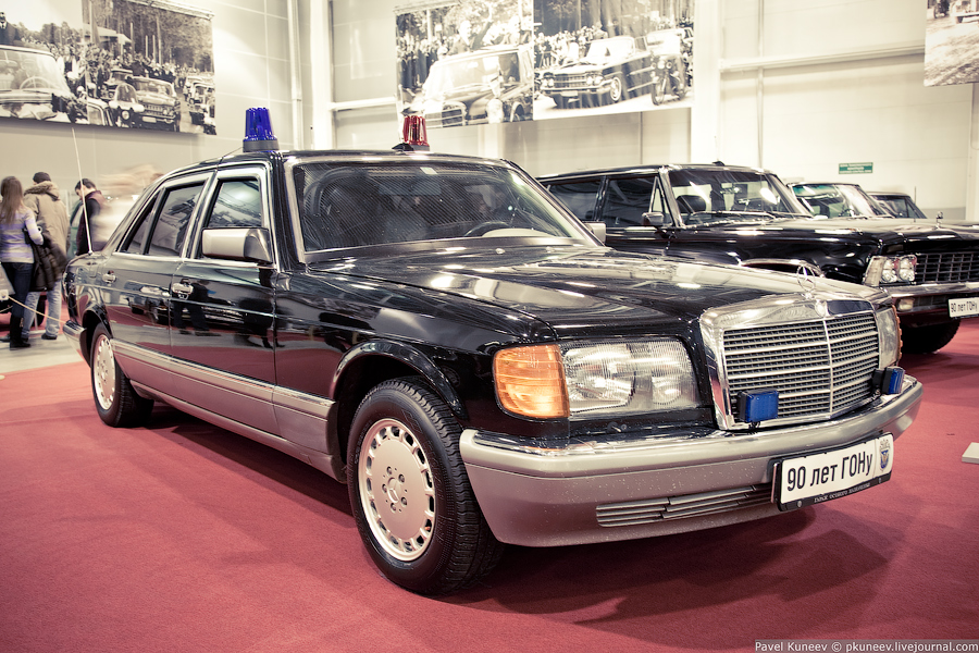 Лясян л9. Mercedes w140 гараж особого назначения. Автопарк КГБ. Гараж особого назначения КГБ СССР. Правительственные машины 90х.