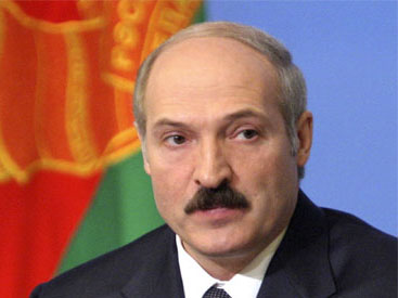 Лукашенко наградил азербайджанского бизнесмена орденом Почета