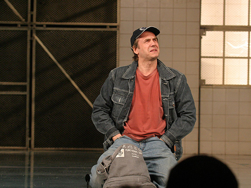 Абдулов пролетая над гнездом кукушки спектакль ленком. Пролетая над гнездом кукушки театр ленком. Ленком пролетая над гнездом. Ленком пролетая над гнездом. Полет над гнездом кукушки ленком.